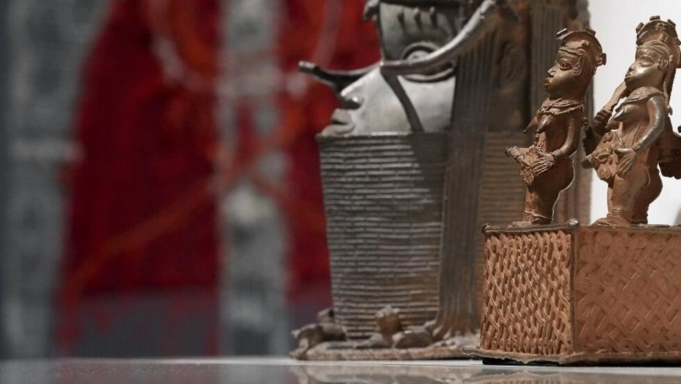 Restitution des Å“uvres d’art africaines: la France et l’Allemagne lancent un fonds de recherche